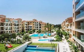 Paphos Elysia Park 2 Bedroom And Garden